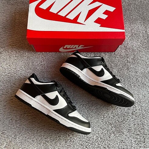 NİKE DUNK LOW PANDA