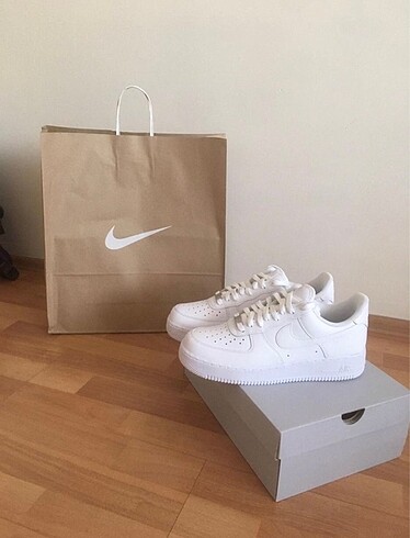 Nike Air Force 1 White