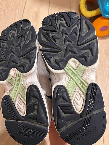 37 Beden mavi Renk Adidas