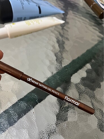 Flormar extreme tattoo gel liner