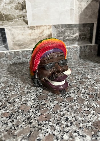 Renkli Rasta Şapkalı Figürin