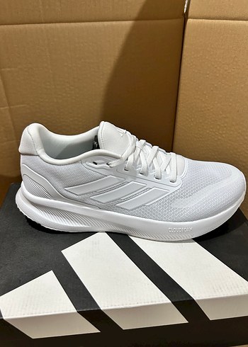 Adidas 42.5