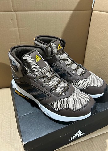 Erkek Spor Kahverengi Adidas Outdoor Ayakkabı - Görsel 2