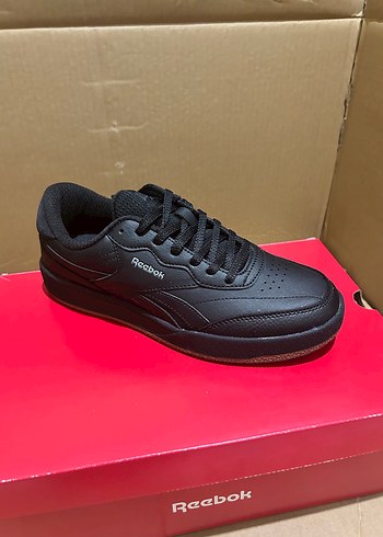 Reebok ürünü