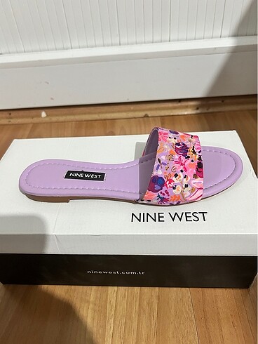 Nıne west kadın terlik