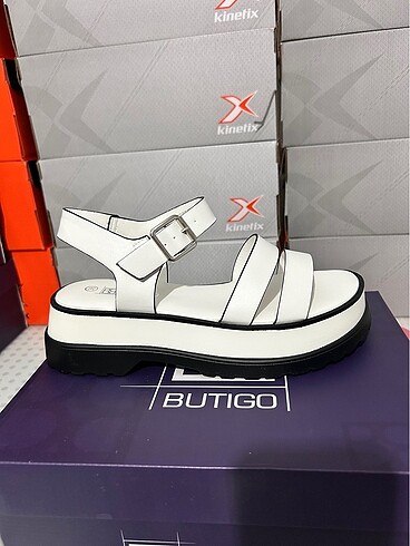 Kadın sandalet butigo