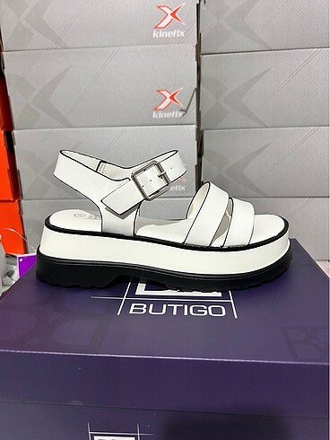 Kadın sandalet butigo