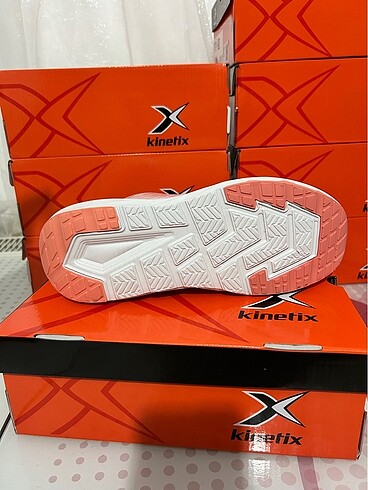 Kinetix Kadın spor kinetix