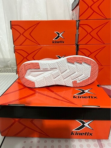 Kinetix Kadın spor kinetix