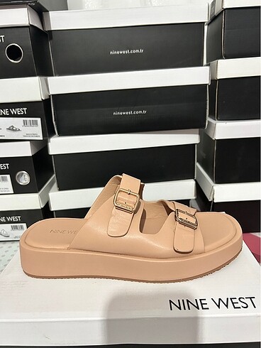 Nıne west kadın terlik