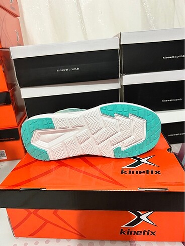 Kinetix Kadın spor kinetix