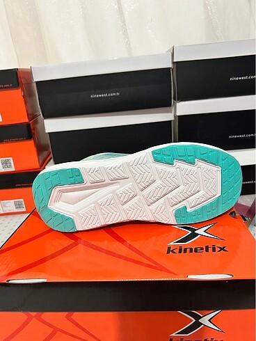 Kinetix Kadın spor kinetix