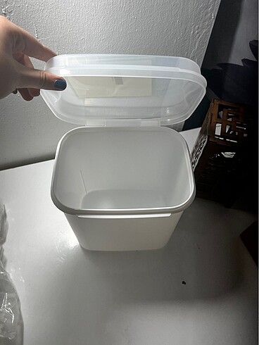Diğer Geçirmeli plastik kap