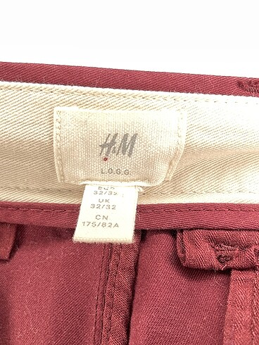 32 Beden bordo Renk H&M Kumaş Pantolon %70 İndirimli.