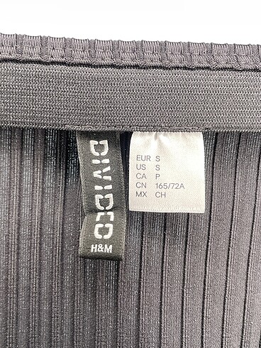 s Beden siyah Renk H&M Mini Etek %70 İndirimli.