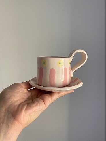 Pembe Tabaklı Seramik Fincan