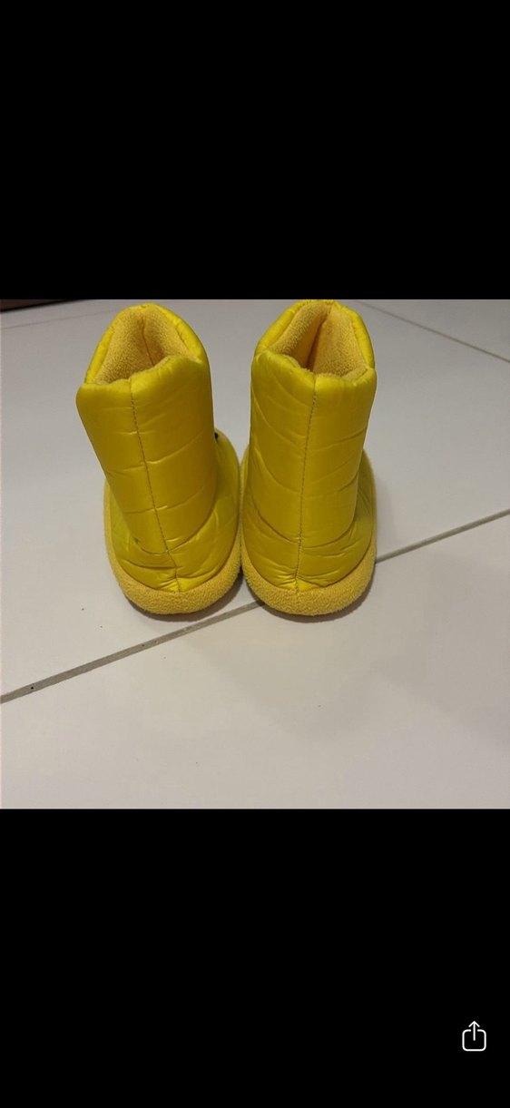 Sarı Nakışlı Çocuk Puff Terlik - Görsel 3