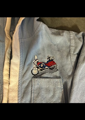 Kapüşonlu Erkek Çocuk Bornoz - Görsel 2