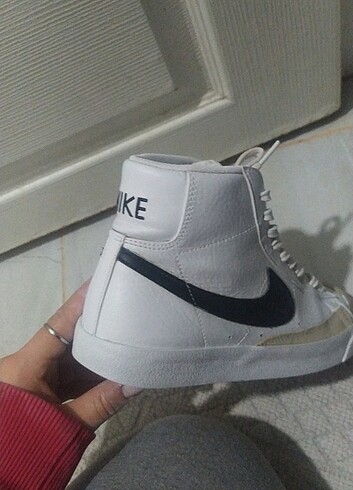 37,5 Beden beyaz Renk Nike blazer mid