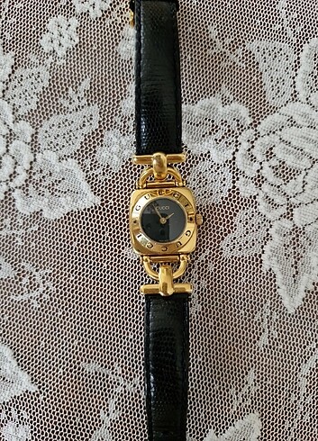 Beden Gucci bayan saat antika vintage retro