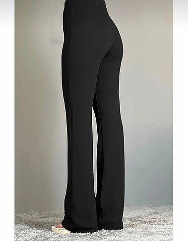 Siyah likralı palazzo pantalon