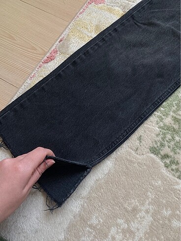 s Beden siyah Renk Stradivarius siyah yırtmaçlı jean