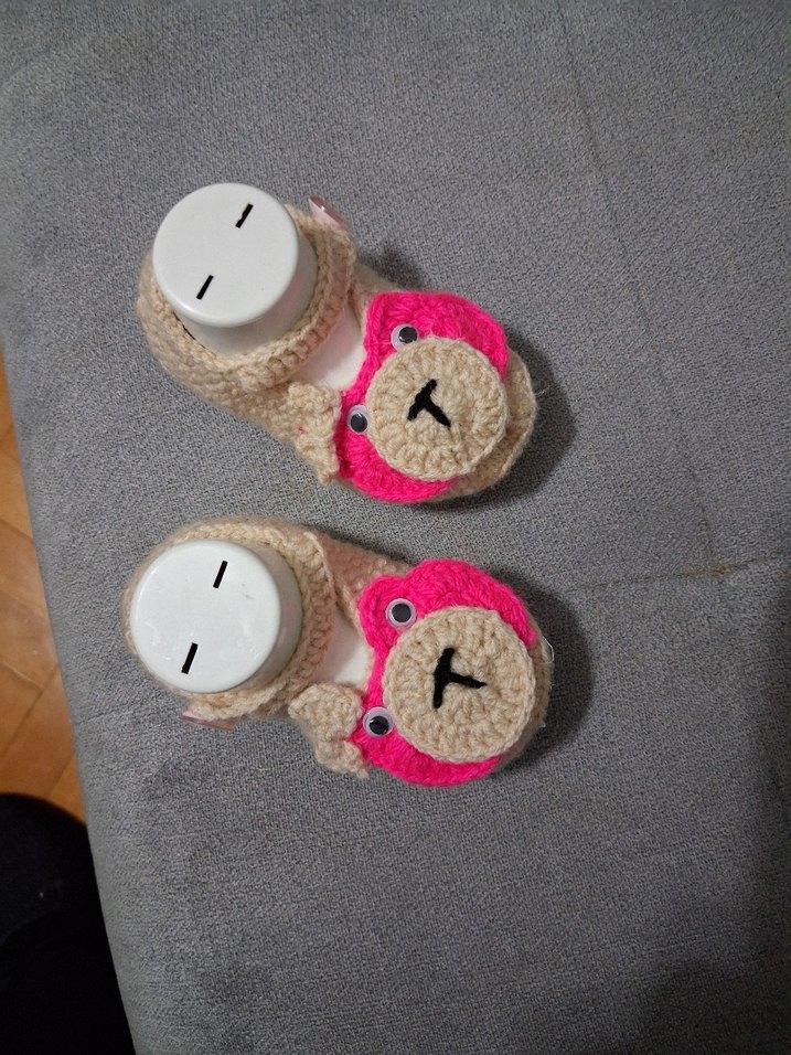 Pembe Nakışlı Örgü Kız Bebek Patik - Görsel 2