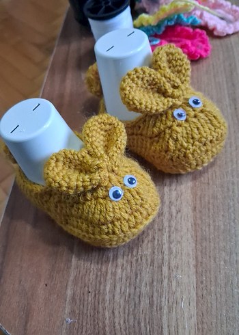 tavşan model Bebek Örgü Patik - Görsel 2