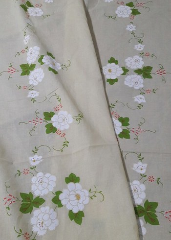 Nakışlı Beyaz Masa Örtüsü - Görsel 2