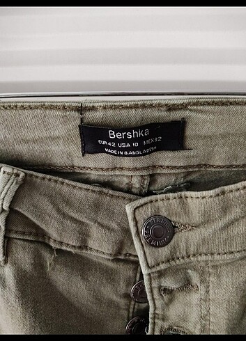 Bershka Kadın pantolonu 