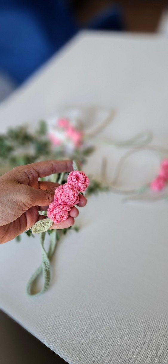 Pembe Güllü Taç Toka - Görsel 2