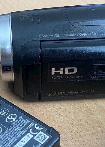 Beden SONY HDR-PJ675 Video Kamera 9.2 MP Projektörlü