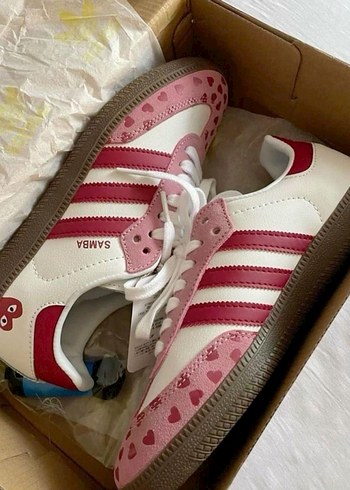 Adidas Pembe Kalp Desenli Adidas Spor Ayakkabı