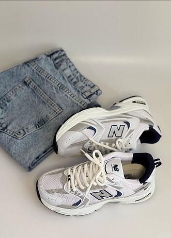 New Balance 530