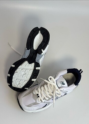 38 Beden beyaz Renk New Balance 530