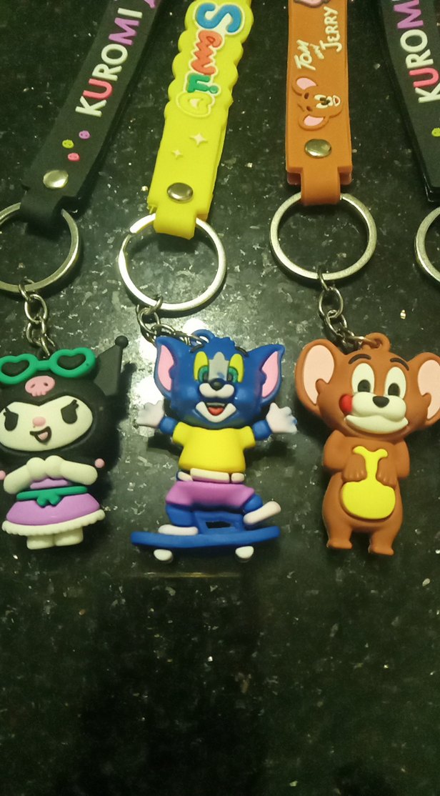 Renkli Pop Kültür Figürlü Anahtarlık Seti ,5 li fiyattir, - Görsel 3