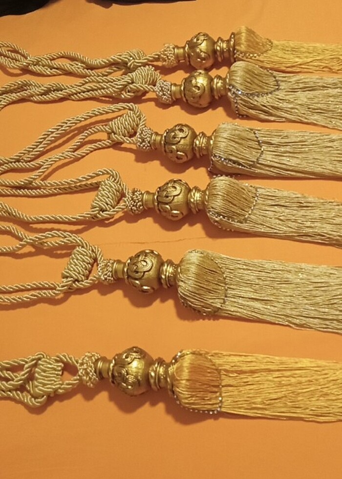 Taç marka hiç kullanilmamis püsküllü perde süsü  - Görsel 3