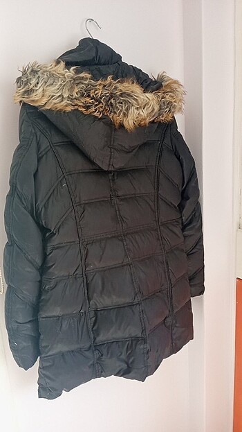 l Beden BeBe kadın kaz tüylü mont,ürün markalı ,ama marka yok sayfada,pa