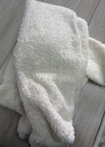 Kız Bebek Beyaz Kürklü Tulum - Görsel 3