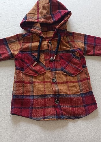 Kapüşonlu Düğmeli Erkek Çocuk Gömlek - Görsel 2