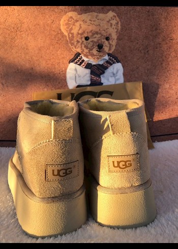 Ugg Ugg W classic ultra mini platform