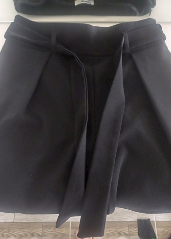 Kadın Siyah Kemerli Kumaş Pantolon - Görsel 2