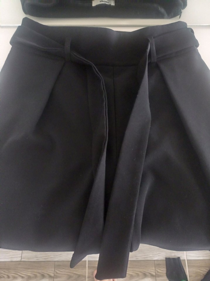 Kadın Siyah Kemerli Kumaş Pantolon - Görsel 2