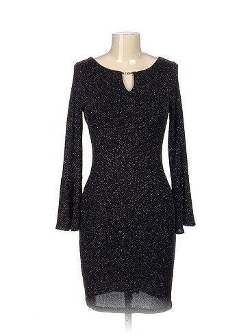 PreLoved Kısa Elbise %70 İndirimli.