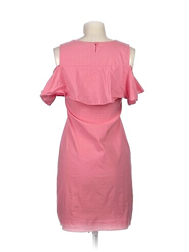 m Beden PreLoved Kısa Elbise %70 İndirimli.