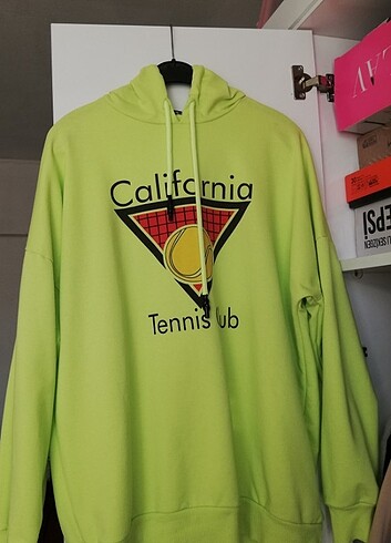 Kapüşonlu sweatshirt 