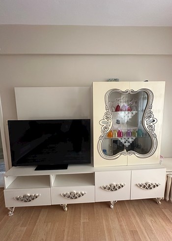 Tv ünitesi