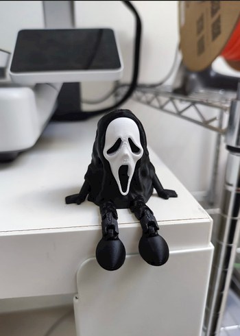 Korku Temalı Siyah Aksiyon Figürü - Görsel 2