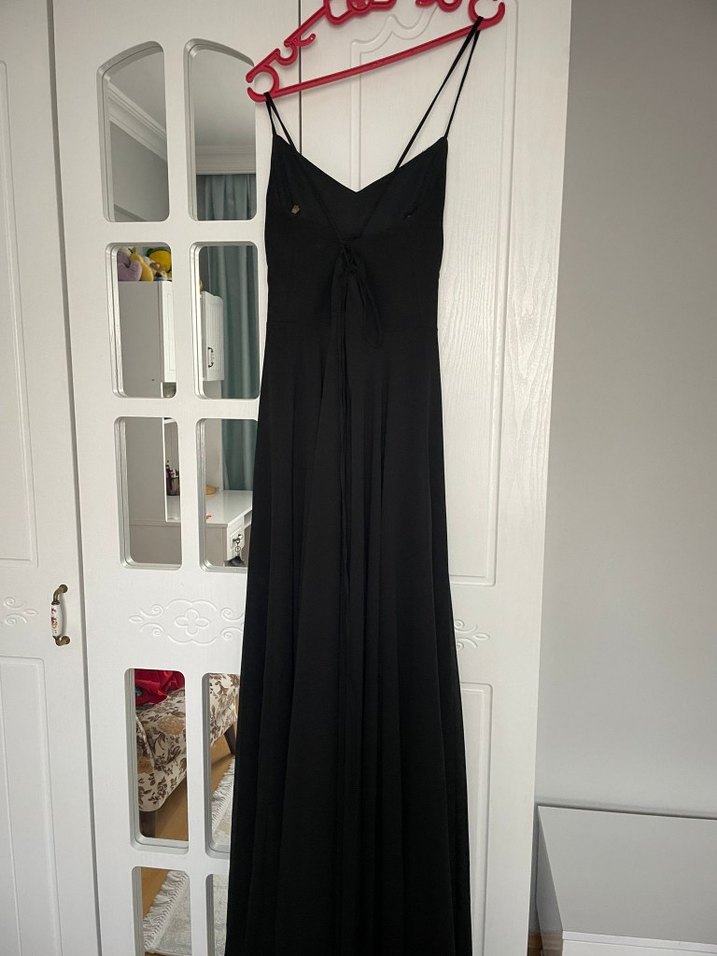 Siyah Uzun V Yaka Drapeli Gece Elbisesi - Görsel 2