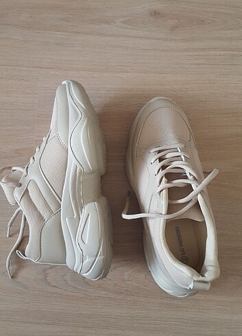 40 Beden Bayan bej spor